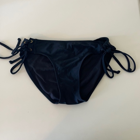 Xhilaration black bikini bottoms. Size Small. - Picture 1 of 2
